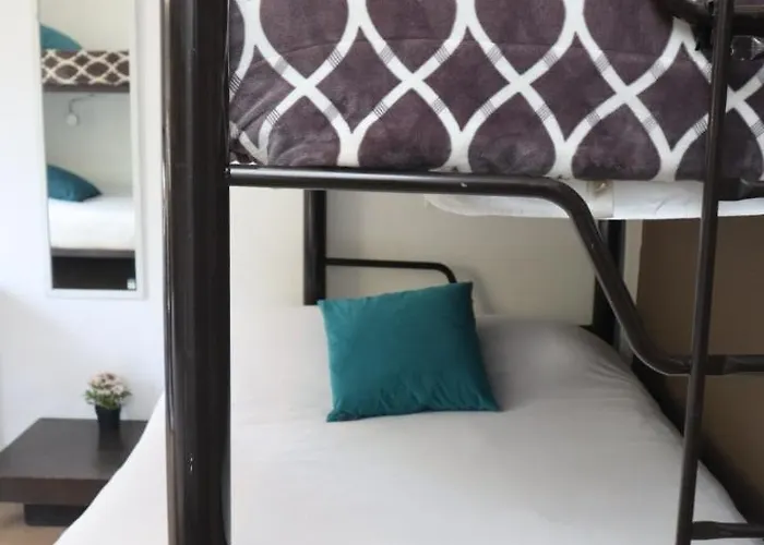 Hermosa Con Balcon Cama Mat Y Litera Polanco Hostel